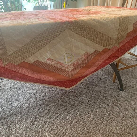 Quilted Blocked Embroidered Hearts Hexagon Twin/Full Bed Cover with Lace Trim - Picture 9 of 12